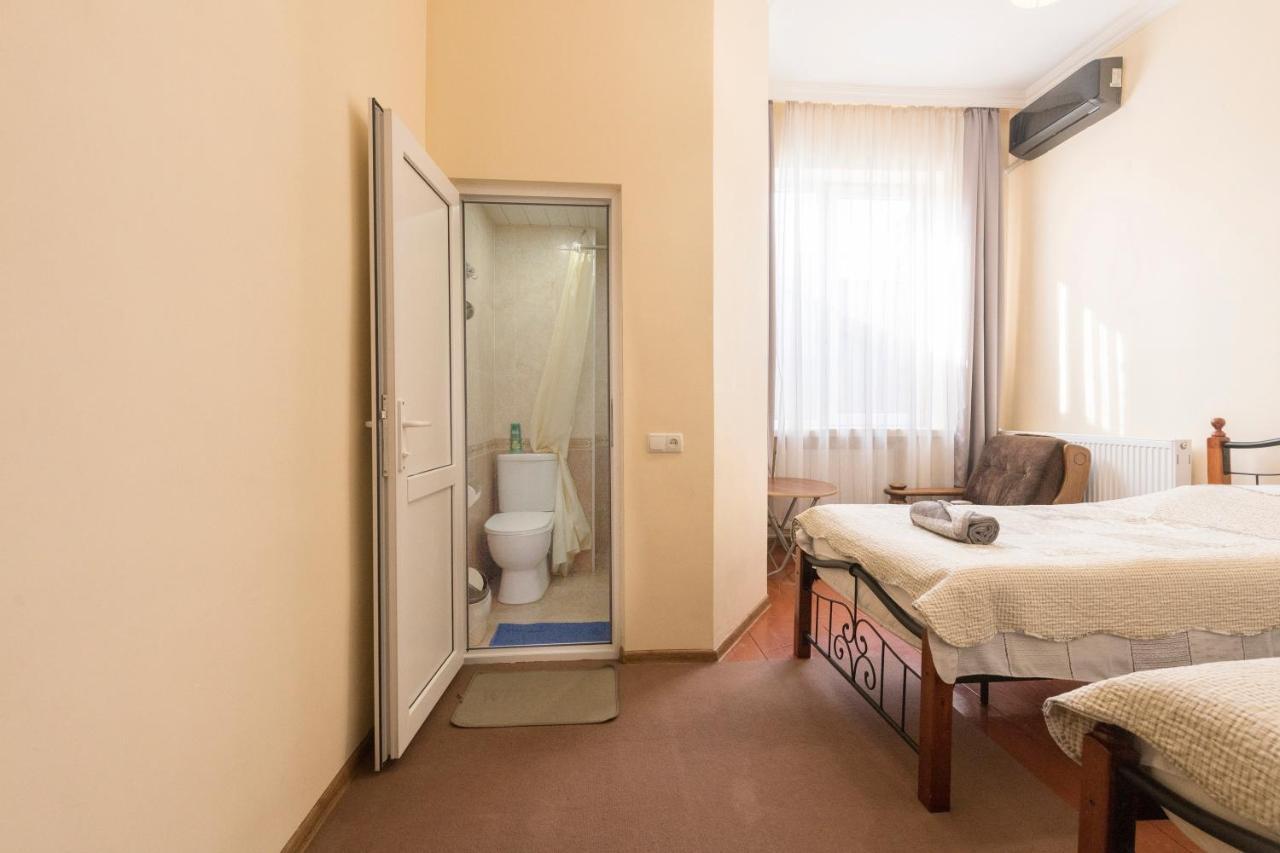 Tamari Guest House Telavi Esterno foto