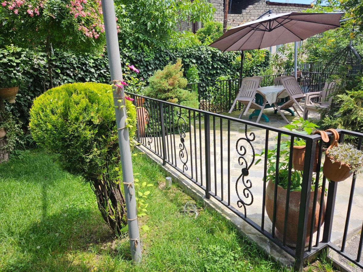 Tamari Guest House Telavi Esterno foto