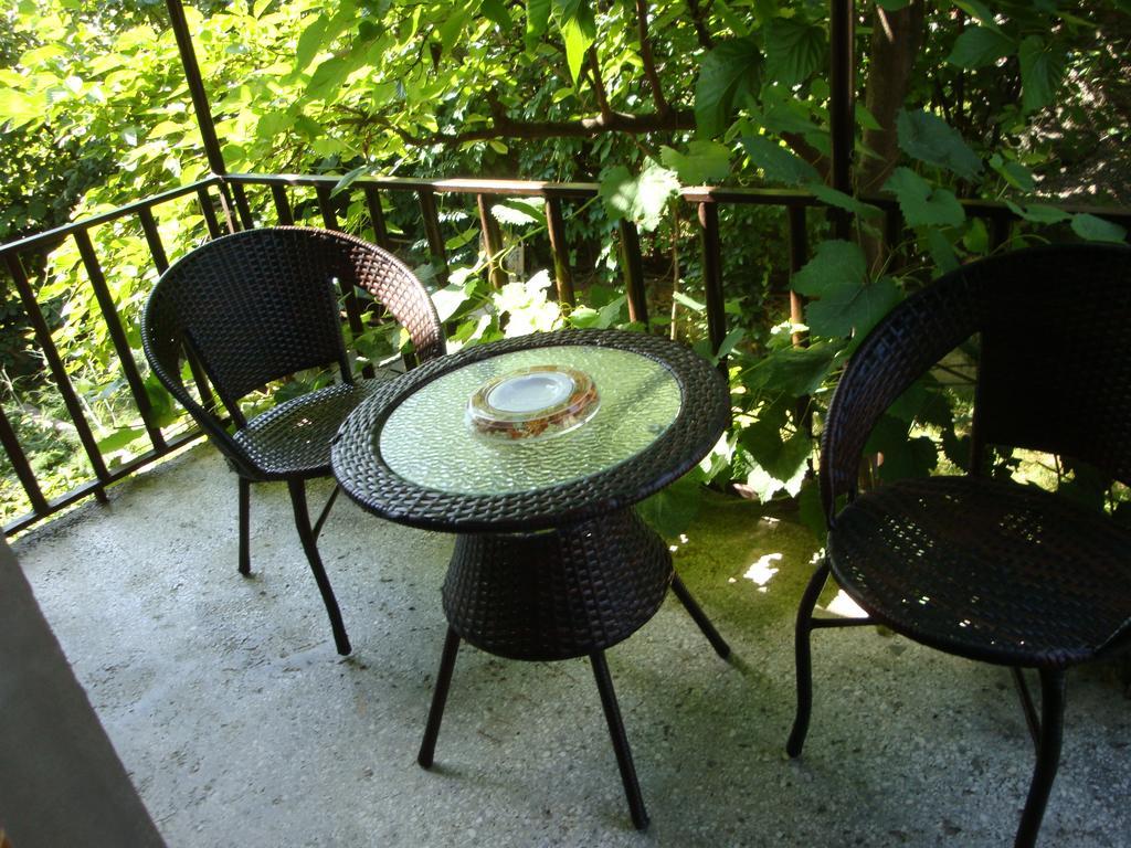 Tamari Guest House Telavi Esterno foto