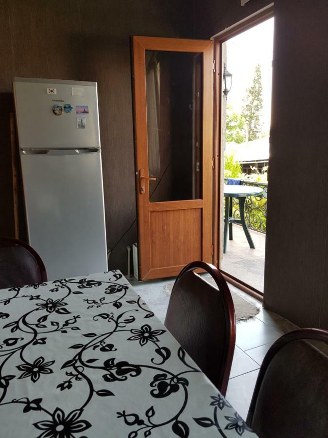 Tamari Guest House Telavi Esterno foto